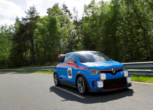 Renault Twin Run Concept ön üç çeyrek görünümü