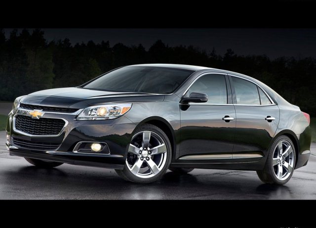 Chevrolet Malibu ön üç çeyrek görünümü