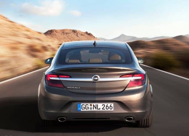 Opel Insignia arka tasarım ayrıntıları