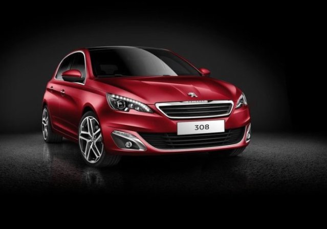 Peugeot 308 ön tasarımı ve krom çerçeveli ızgarası