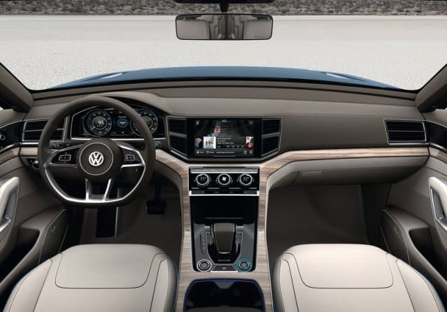 Volkswagen CrossBlue dijital gösterge paneli ve orta ekranı