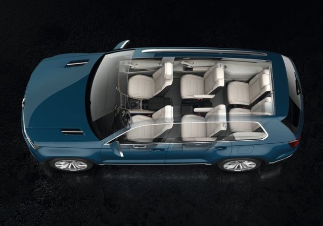 Volkswagen CrossBlue konsepti altı koltuklu iç mekân