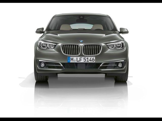 BMW 5 Serisi Gran Turismo ön bölüm ayrıntıları