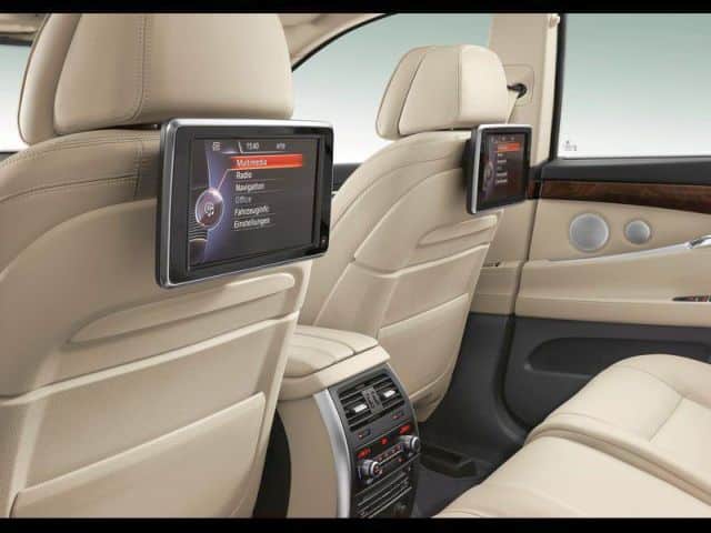 BMW 5 Serisi Gran Turismo iDrive ekranı ve konsolu