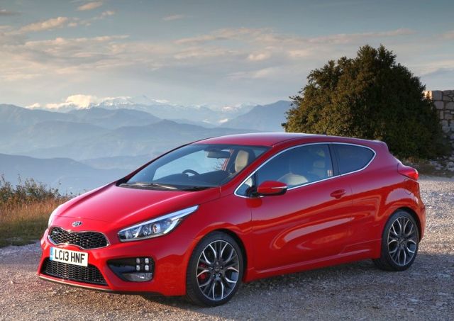 Kia pro ceed GT ön bölüm görünümü