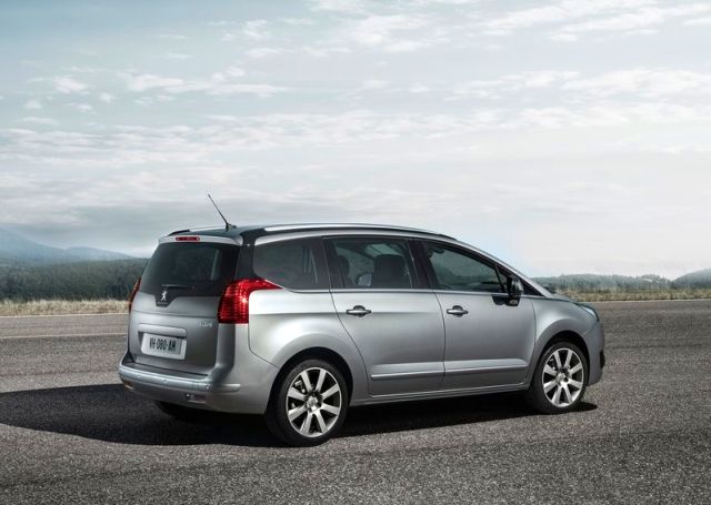 2014 Peugeot 5008 otomobil arşiv görseli