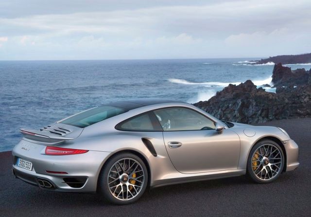 2014 Porsche 911 Turbo S