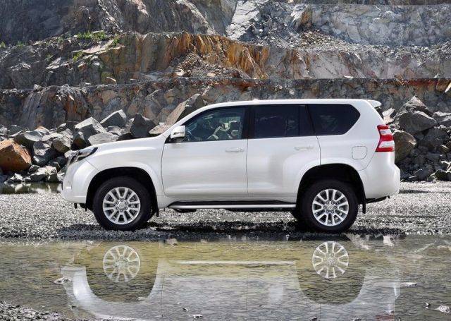 Toyota Land Cruiser yan profil