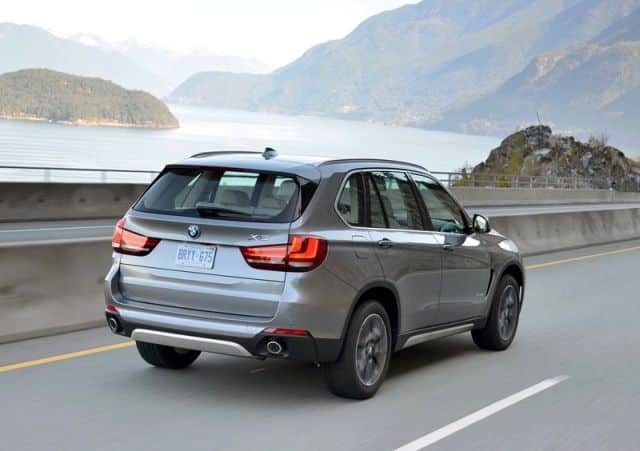BMW X5 F15 ön tasarım ve geniş böbrek ızgara