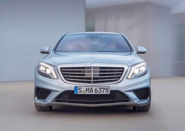 Mercedes-Benz S 63 AMG ön tampon ve hava girişleri