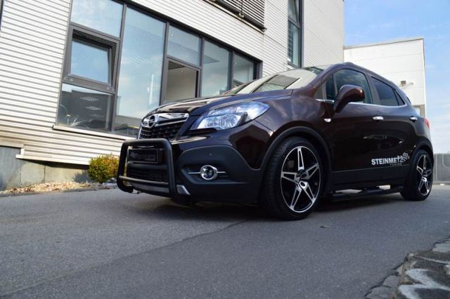 Opel Mokka Steinmetz mat siyah ön koruma barı ve petek ızgara