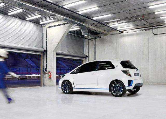 Concept Toyota Yaris Hybrid R konsept otomobil arşiv görseli