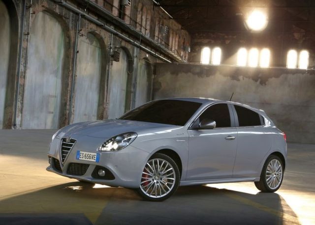 Alfa Romeo Giulietta ön tasarım ayrıntıları