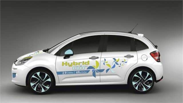 Citroen C3 Hybrid Air yandan görünüm ve özel jantlar