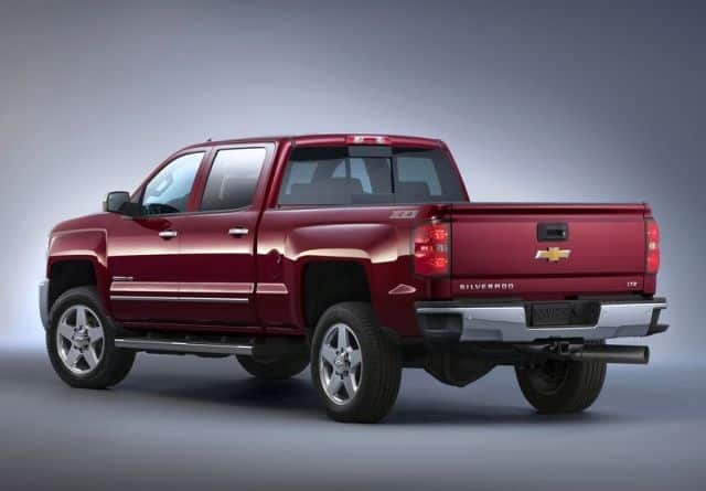 Chevrolet Silverado 2500HD Z71 arka görünümü