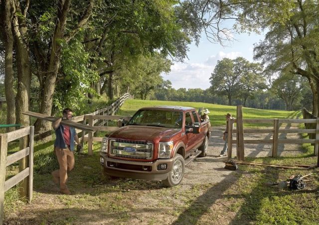Ford F-450 Super Duty ağır hizmet tipi pick-up