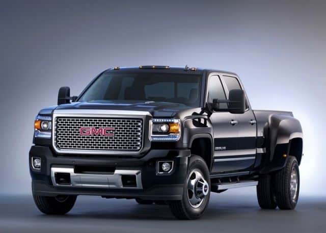 GMC Sierra Denali 3500HD krom ızgarası