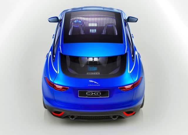 Jaguar C-X17 arka lambaları ve bagaj kapağı