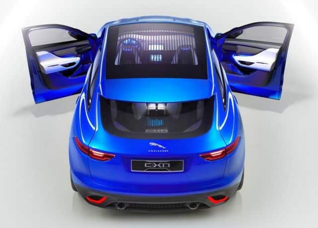 Jaguar C-X17 arkadan görünüm