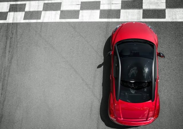 RCZ R üstten arka görünümü