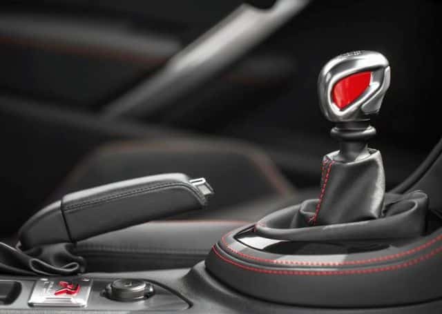 RCZ R alüminyum vites topuzu