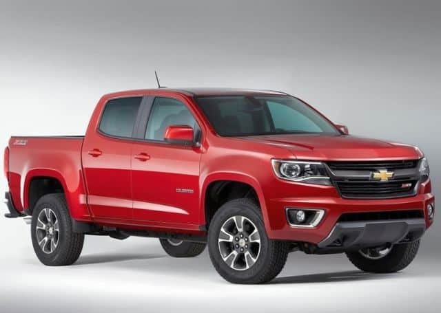 Chevrolet Colorado ön tasarım ve çift parçalı ızgara