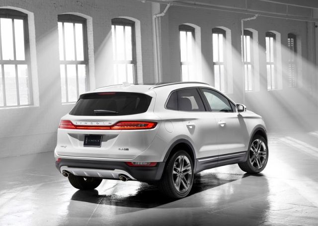 Lincoln MKC arka tasarım