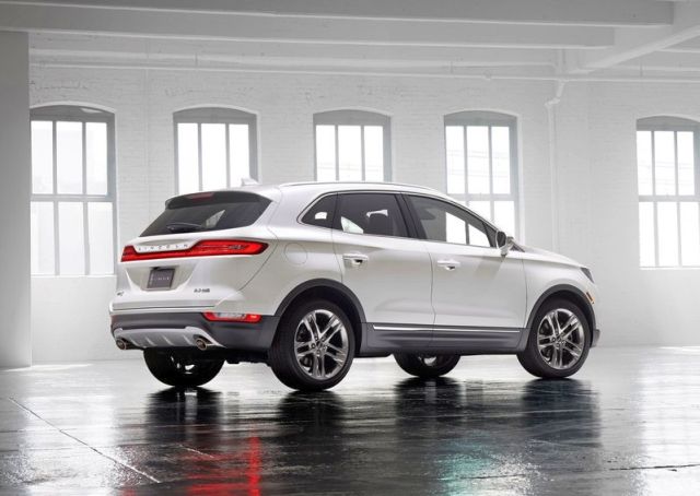 Lincoln MKC arka bölüm detayı