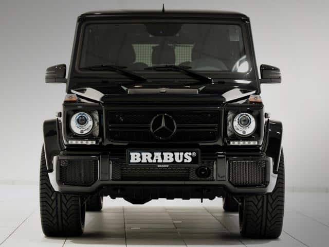 Siyah BRABUS G 63 AMG ön tasarımı