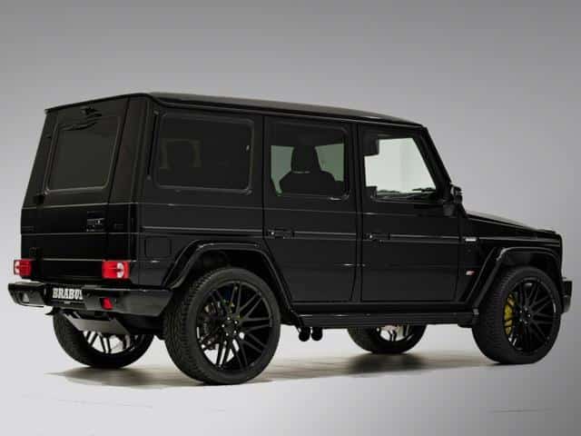 Siyah BRABUS G 63 AMG arka görünüm