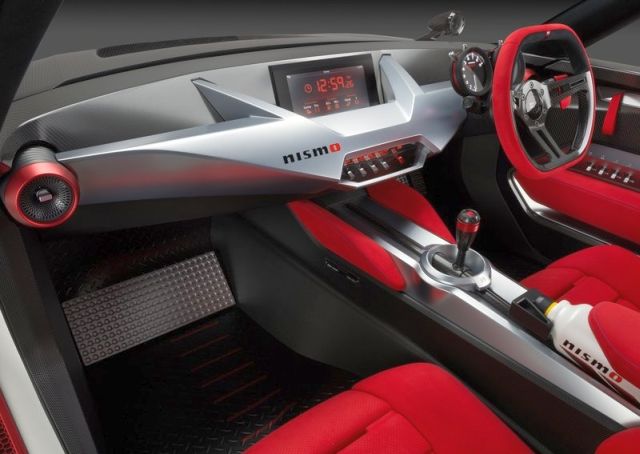 Nissan IDx NISMO iç mekânı