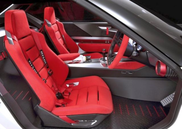Nissan IDx NISMO koltukları