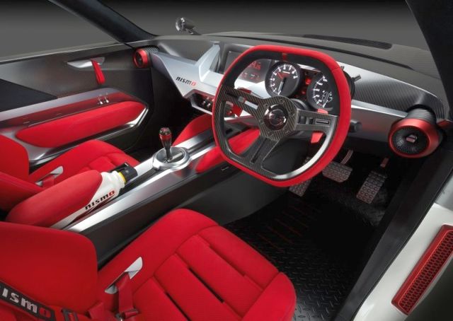 Nissan IDx NISMO direksiyon simidi