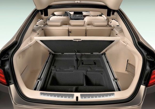 BMW 3 Series Gran Turismo bagaj zemini