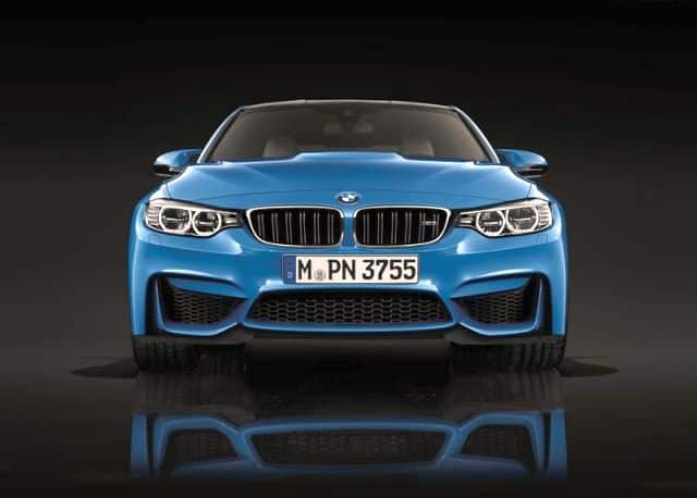 BMW M3 F80 önden üç çeyrek görünüm
