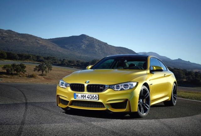 BMW M4 Coupe ön cephe görünümü