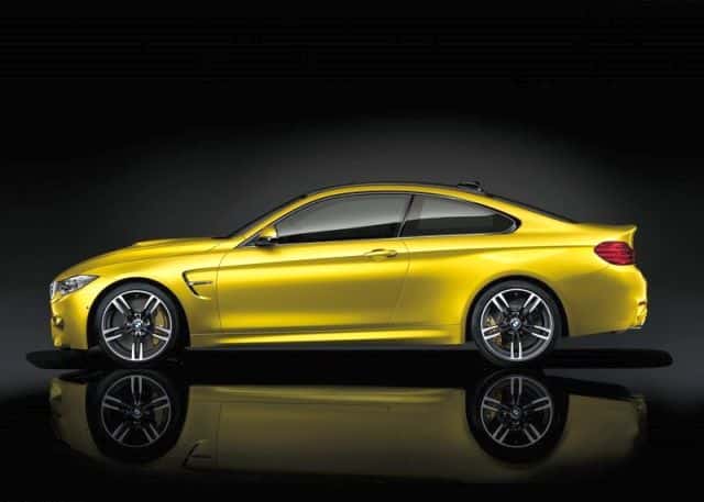 2015 BMW M4 Coupe yan görünüm