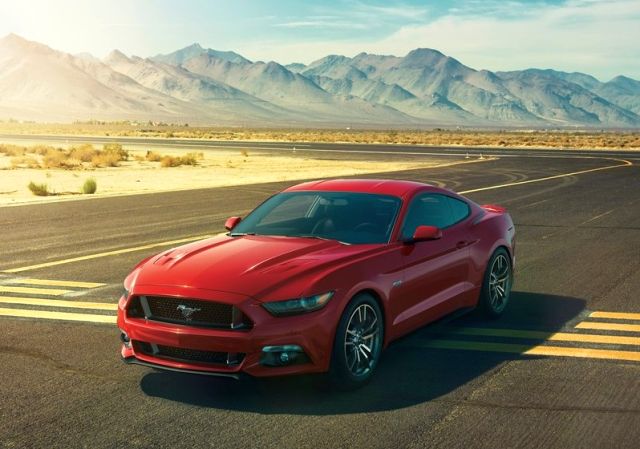 Mustang GT ön bölüm ve trapezoid ızgara