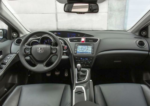 Civic Tourer gösterge paneli ve kokpit