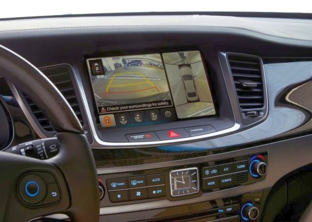 Hyundai Equus gösterge paneli