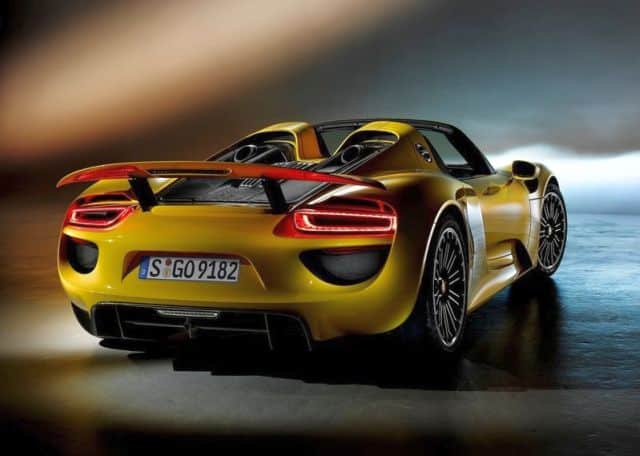 Porsche 918 Spyder arka tasarım ayrıntıları