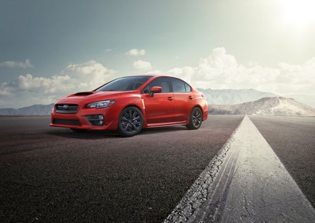 Subaru WRX yan ön görünüm