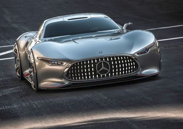 AMG Vision Gran Turismo alçak ön görünümü