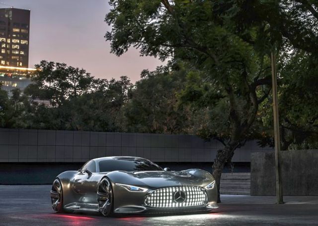 AMG Vision Gran Turismo ön tasarımı
