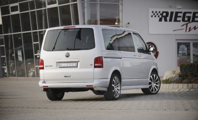 Rieger arka tampon ekli Volkswagen T5 Multivan