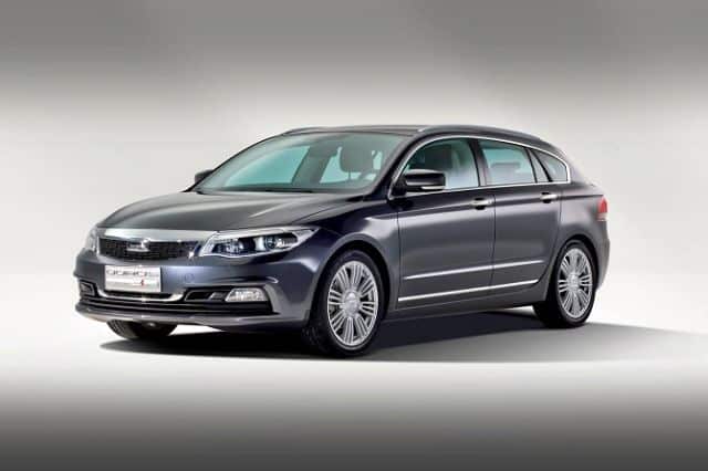 Qoros 3 Estate ön üç çeyrek görünümü