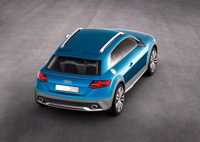 Audi konsept otomobili arkadan üç çeyrek görünüm