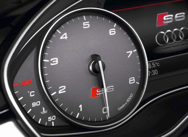 Audi S6 Avant gösterge paneli