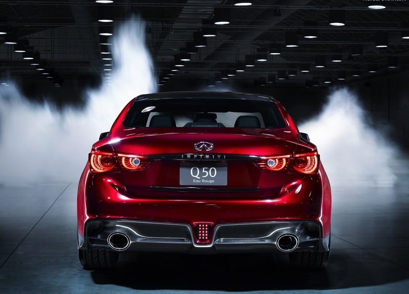 Infiniti Q50 Eau Rouge konseptinin arka tasarımı