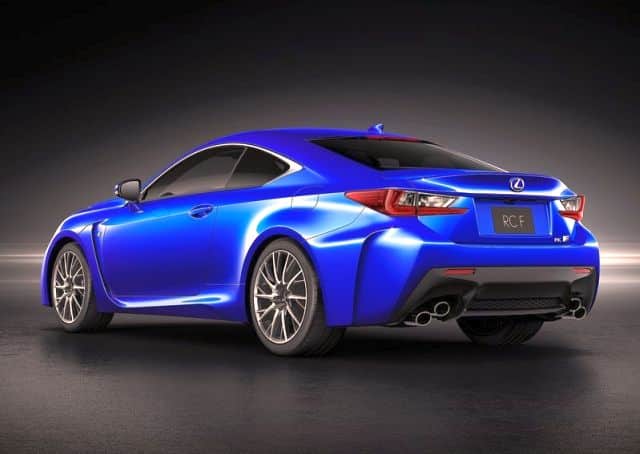 Lexus RC F arka difüzör ve egzoz çıkışları